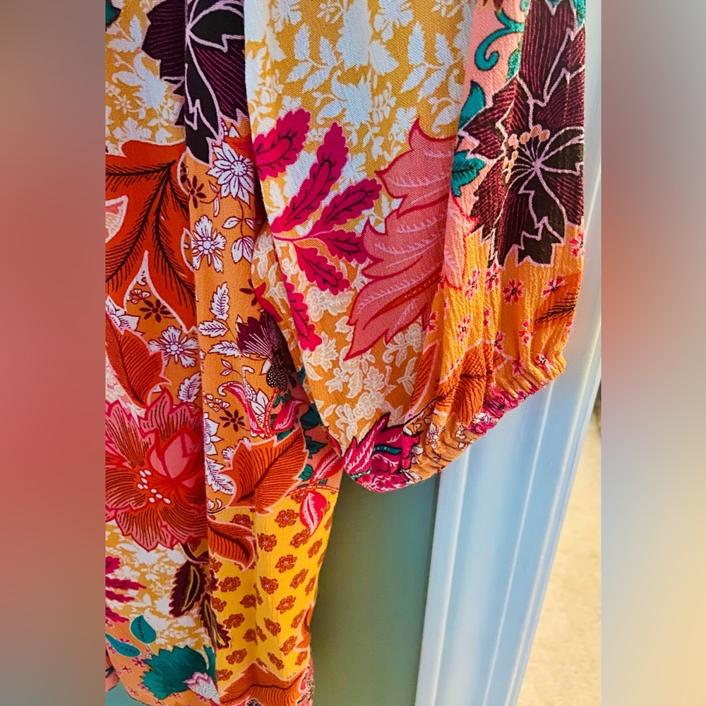 Loft blouse 🧡💛🤎 - Picture 5 of 8